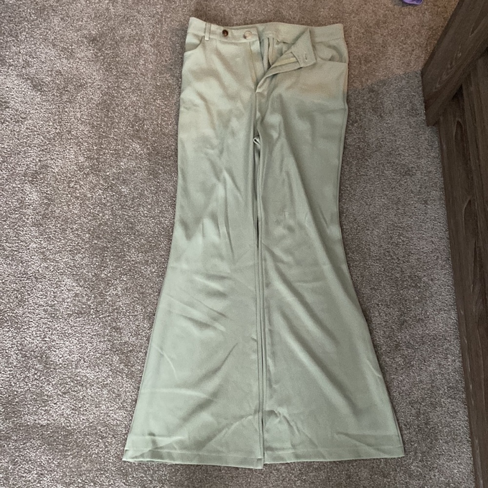 Outfit - Picture 2 of 4